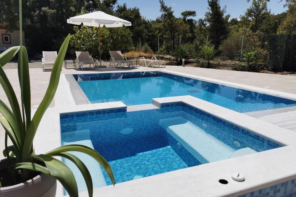 Fiore Di Rodi - Private Pool, Jacuzzi And Barbecue Ialysos  Exterior photo
