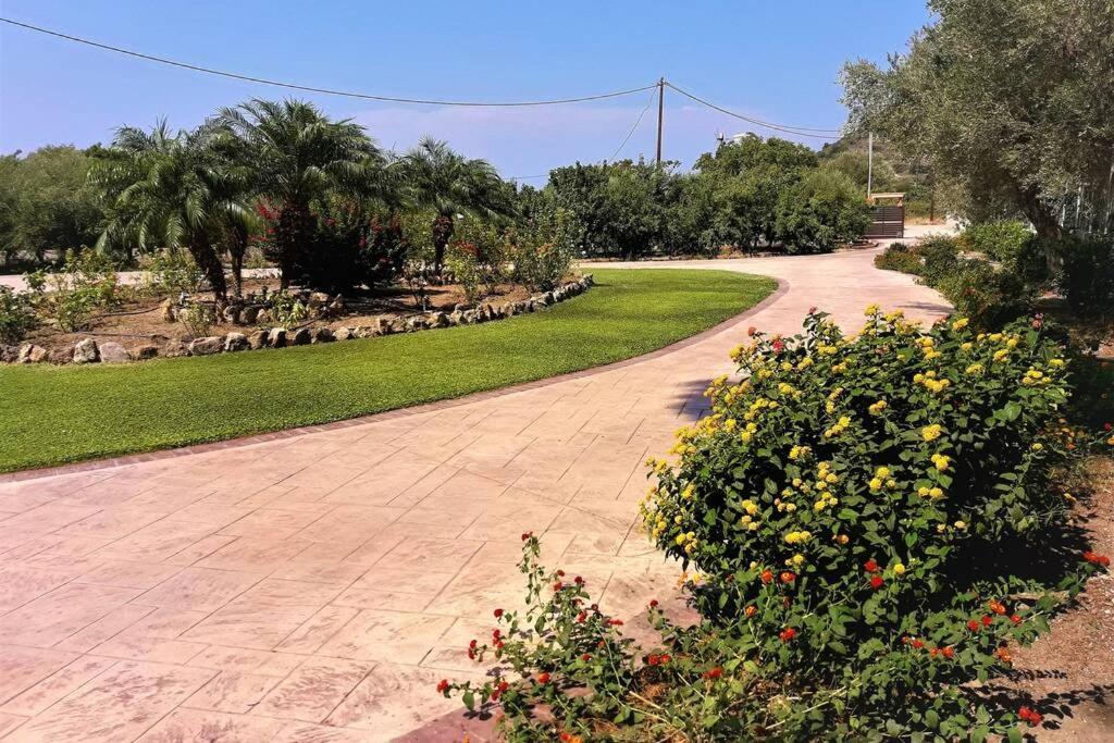 Fiore Di Rodi - Private Pool, Jacuzzi And Barbecue Ialysos  Exterior photo